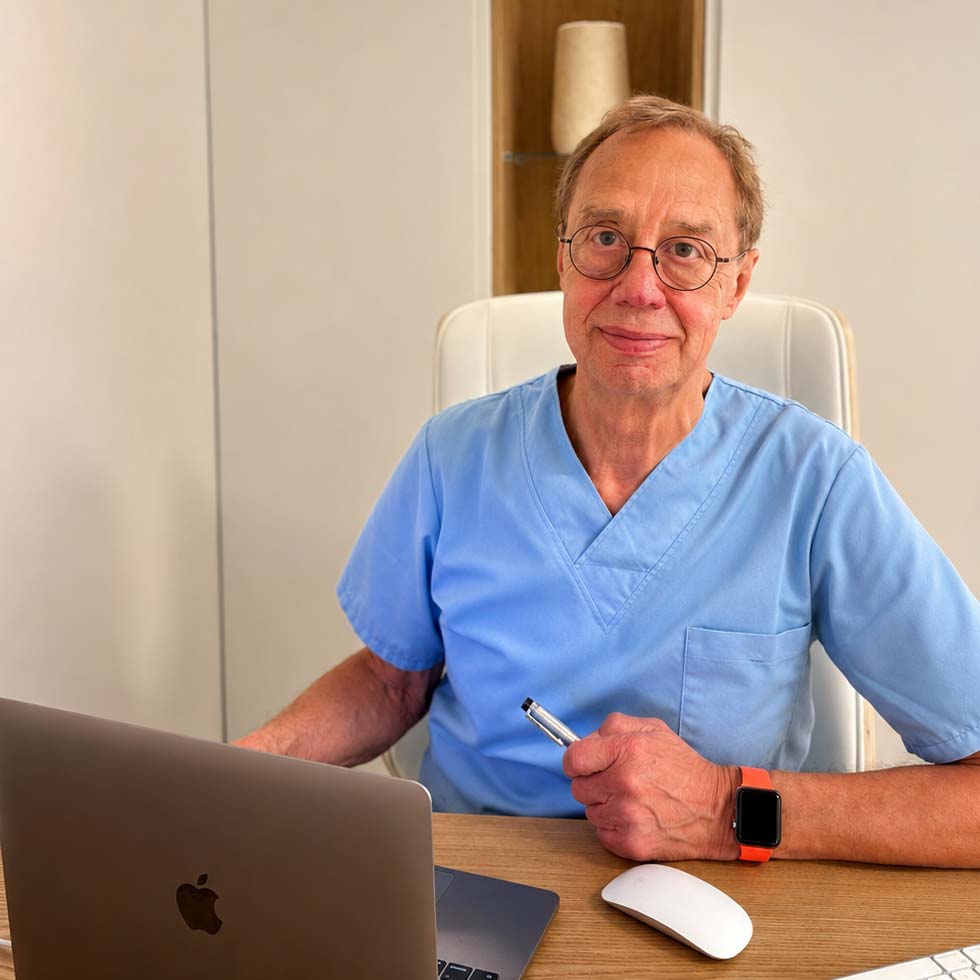 Dr Dany Burnon